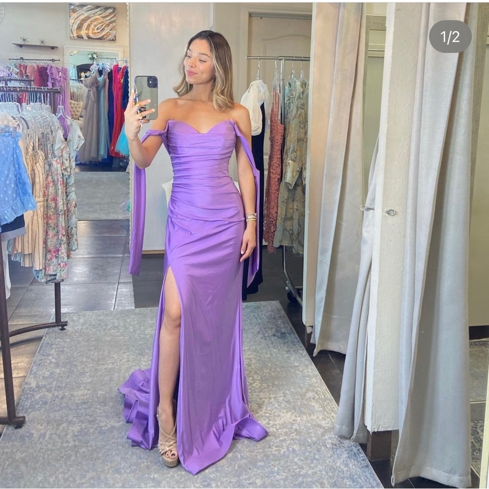 NWT 💕💃🏻💜Womens Long Pink Gown as seen on Jessie James decker